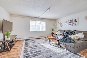 Cozy Anchorage Apartment w/ Mountain Views