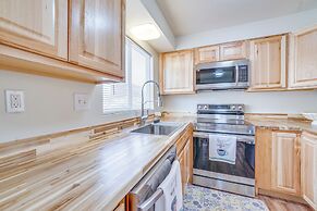 Cozy Anchorage Apartment w/ Mountain Views