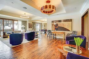 Luxe Ski-out Park City Condo w/ Mtn Views