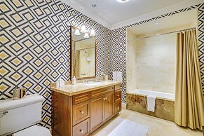 Luxe Ski-out Park City Condo w/ Mtn Views