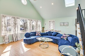 Cozy Rhode Island Retreat w/ Yard, Near Beaches!