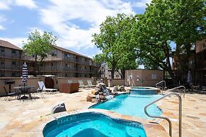 Ww E202 Schlitterbob Hideaway 3 Bedroom Condo by RedAwning