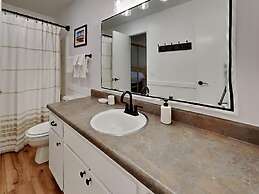 Spacious Slopeside Location by RedAwning