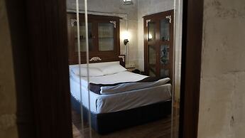 Gülten Hanım Konağı