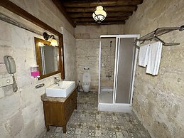 Gülten Hanım Konağı