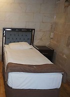 Gülten Hanım Konağı