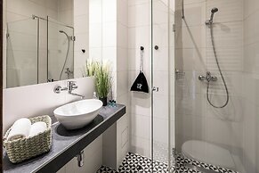 Garden House Apartments