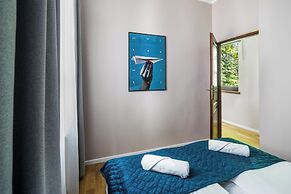 Garden House Apartments