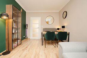 Unique Apartment in Warsaw by Renters