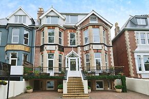 Rowcroft Lodge