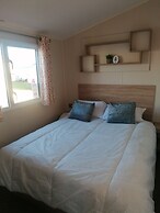 4-bedroom Caravan/static Home in Clacton-on-sea