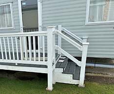 4-bedroom Caravan/static Home in Clacton-on-sea
