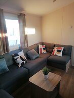 4-bedroom Caravan/static Home in Clacton-on-sea