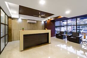 Monday Hotels - Swarna's The Capital