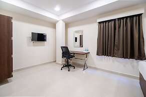 Monday Hotels - Swarna's The Capital
