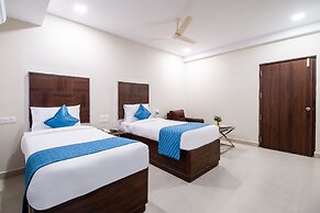 Monday Hotels - Swarna's The Capital