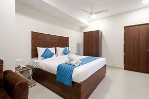 Monday Hotels - Swarna's The Capital