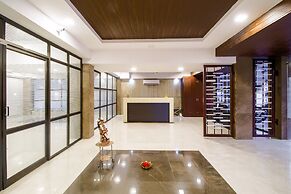 Monday Hotels - Swarna's The Capital