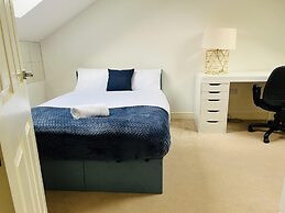 Charming 3-bed House in Levenshulme, Manchester