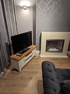 2 Bed House - Garden & Excellent Wifi