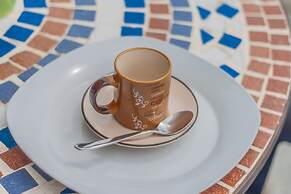 Golden View Apartment