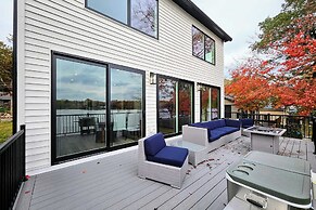 Lakeside Serenity by Avantstay Lakefront, Newly Built, Deck w/ Views!