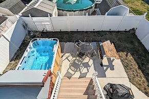 Waves 'n Wooder by Avantstay Swimspa + Game Room, Walk to Beach