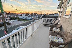 Waves 'n Wooder by Avantstay Swimspa + Game Room, Walk to Beach