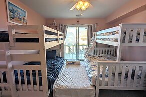 Waves 'n Wooder by Avantstay Swimspa + Game Room, Walk to Beach