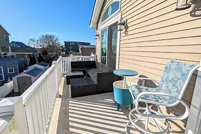 Waves 'n Wooder by Avantstay Swimspa + Game Room, Walk to Beach