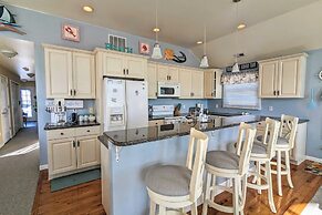 Waves 'n Wooder by Avantstay Swimspa + Game Room, Walk to Beach