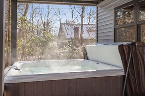 The Breck by Avantstay Modern 6bdr Cabin w/ Hot Tub & Game Room