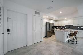 Spacious Beautiful 3-br Condo Prime Location