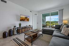 Spacious Beautiful 3-br Condo Prime Location