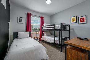 Spacious Beautiful 3-br Condo Prime Location