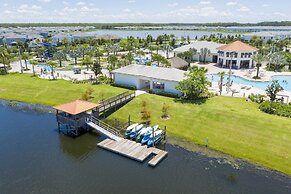 Spacious Beautiful 3-br Condo Prime Location