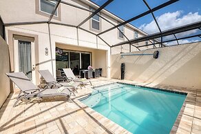 Sunny Retreat-colorful Home Pool Great Location