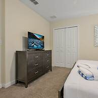 Charming Home Ideal Location Spacious Game Room