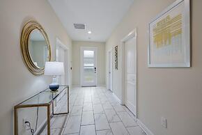 Charming Home Ideal Location Spacious Game Room