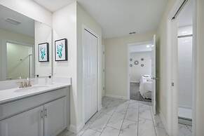 Charming Home Ideal Location Spacious Game Room