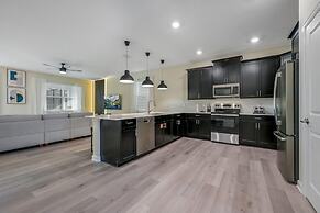 Disney Bliss Themed Rooms Game Room Private Pool