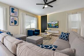 Disney Bliss Themed Rooms Game Room Private Pool