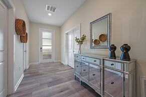 Disney Bliss Themed Rooms Game Room Private Pool