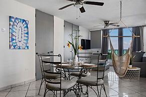 Playa Verde Apt Pool for 4