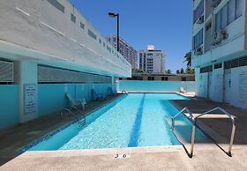 Playa Verde Apt Pool for 4