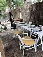 Dark Green House - Chacras de Coria