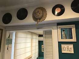 Dark Green House - Chacras de Coria