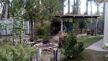 Dark Green House - Chacras de Coria