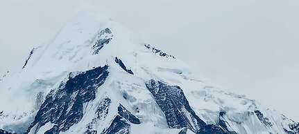 Goroomgo Mansarovar Inn Munsyari