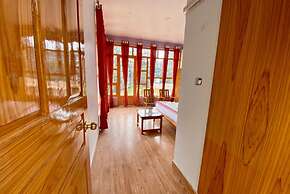 Goroomgo Mansarovar Inn Munsyari